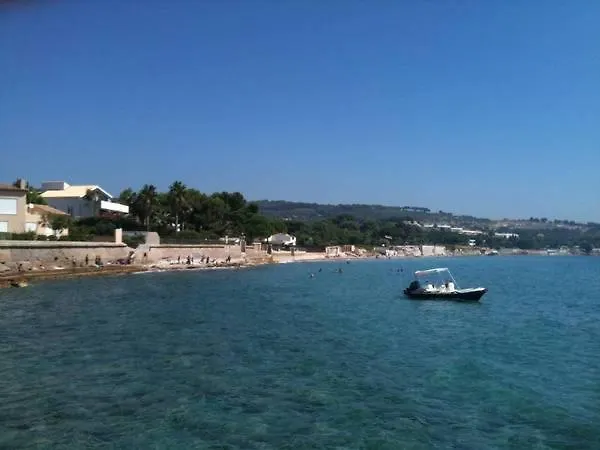 Studio L'Enchantement La Ciotat Apartment